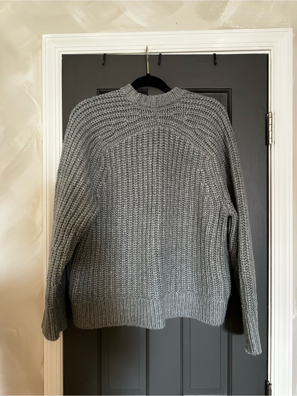 Abercrombie Chunky Knit Crewneck Sweater - Picture 3 of 3